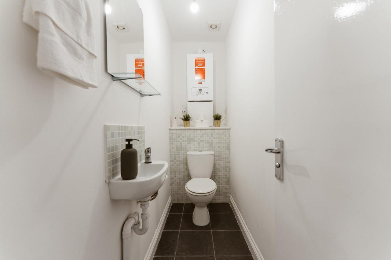 Mile End Rooms 57A ลอนดอน ภายนอก รูปภาพ