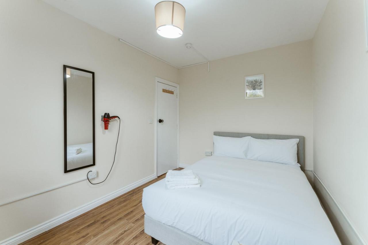 Mile End Rooms 57A ลอนดอน ภายนอก รูปภาพ