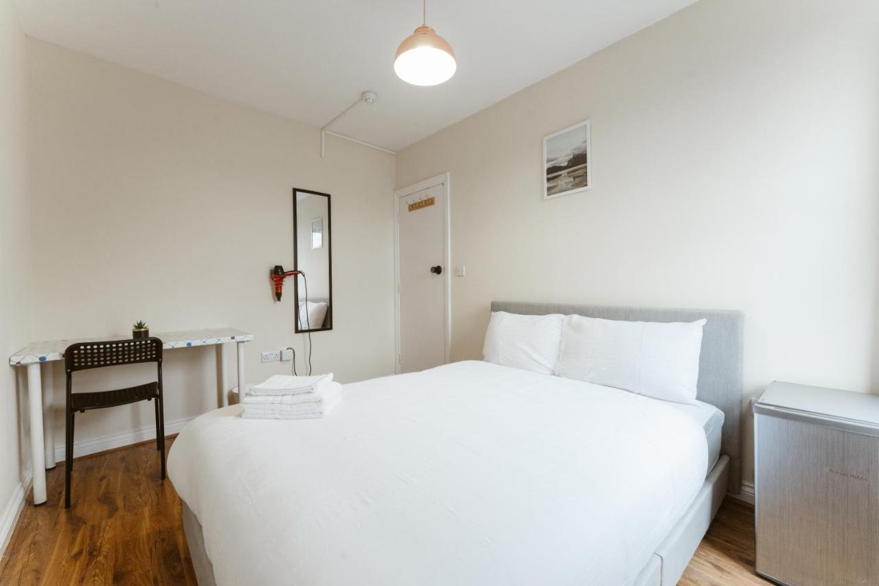 Mile End Rooms 57A ลอนดอน ภายนอก รูปภาพ